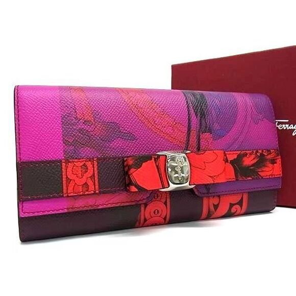 Salvatore Ferragamo Handbags - Salvatore Ferragamo JP Vara Rion Leather Bi fold Long Wallet Pink